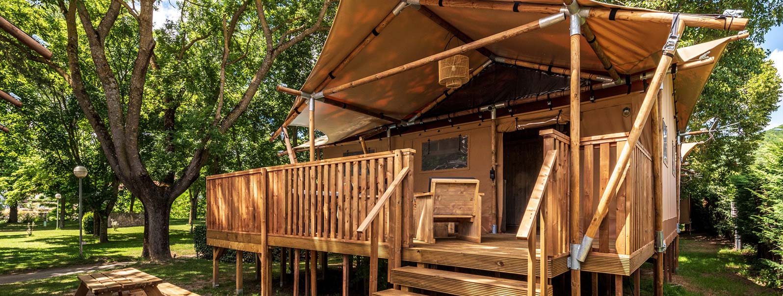Hébergement en lodge pour 18 personnes 